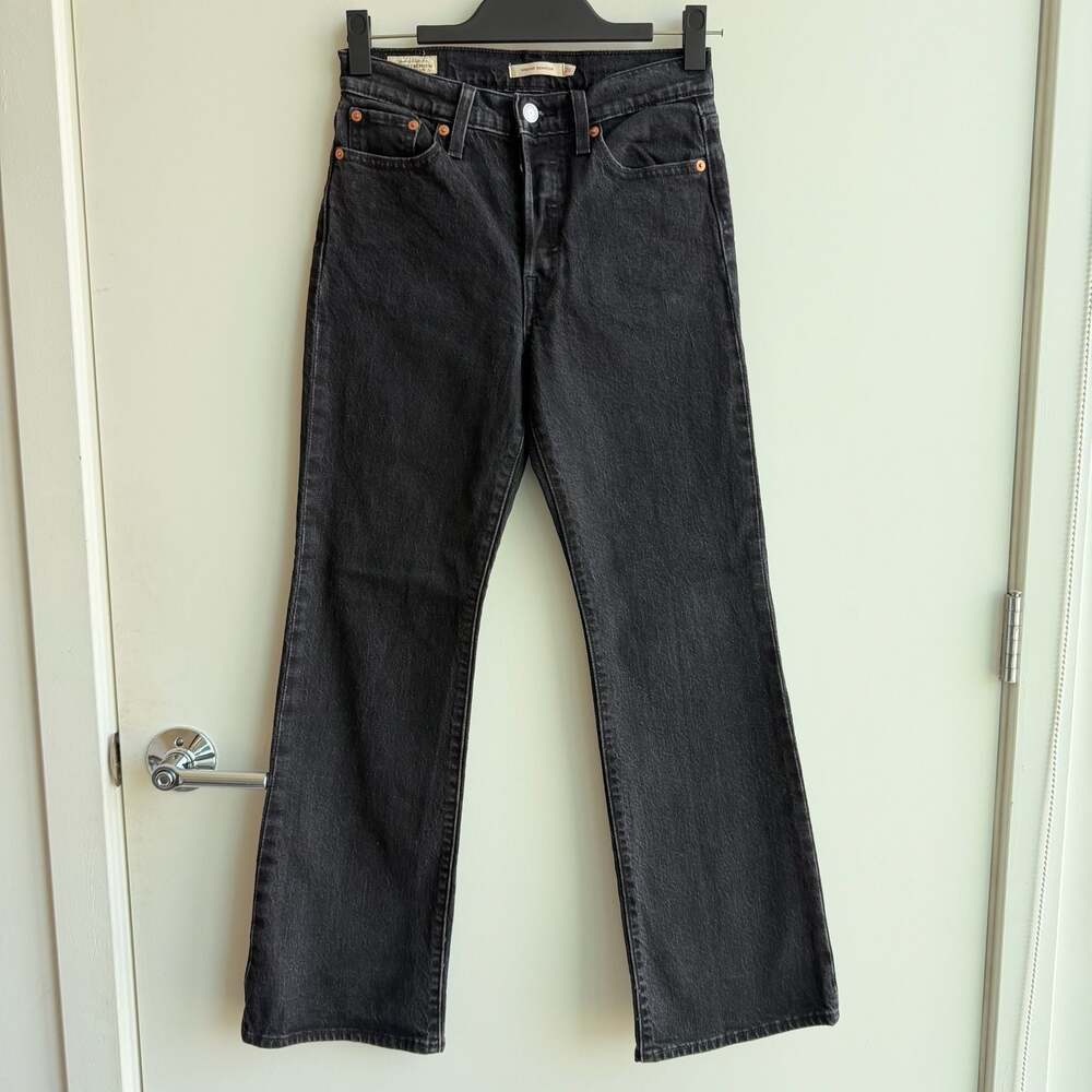 Levi's Premium Wedgie Bootcut Jeans in Black Size 26x30